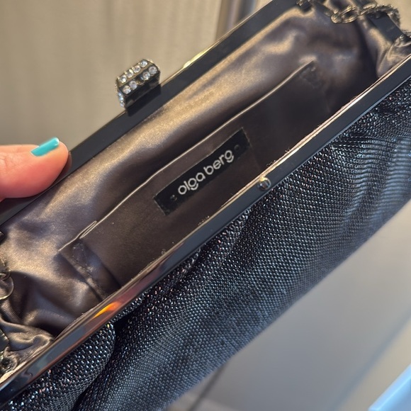 Olga Berg Clutch Silver Chain Metal Evening Cocktail East West Shoulder Bag NWOT - Picture 16 of 16